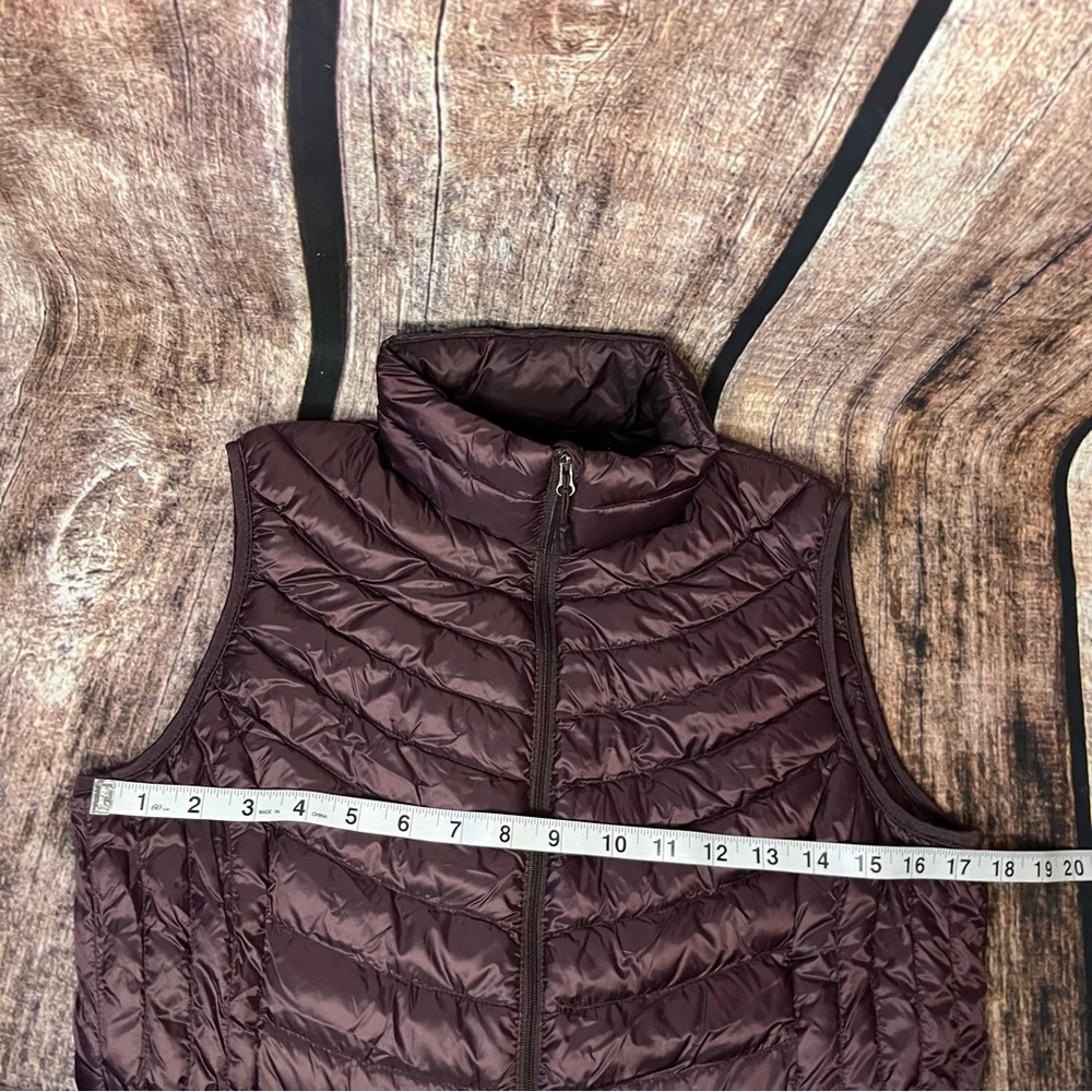 Heatkeep down puffer vest - Picture 5 of 7